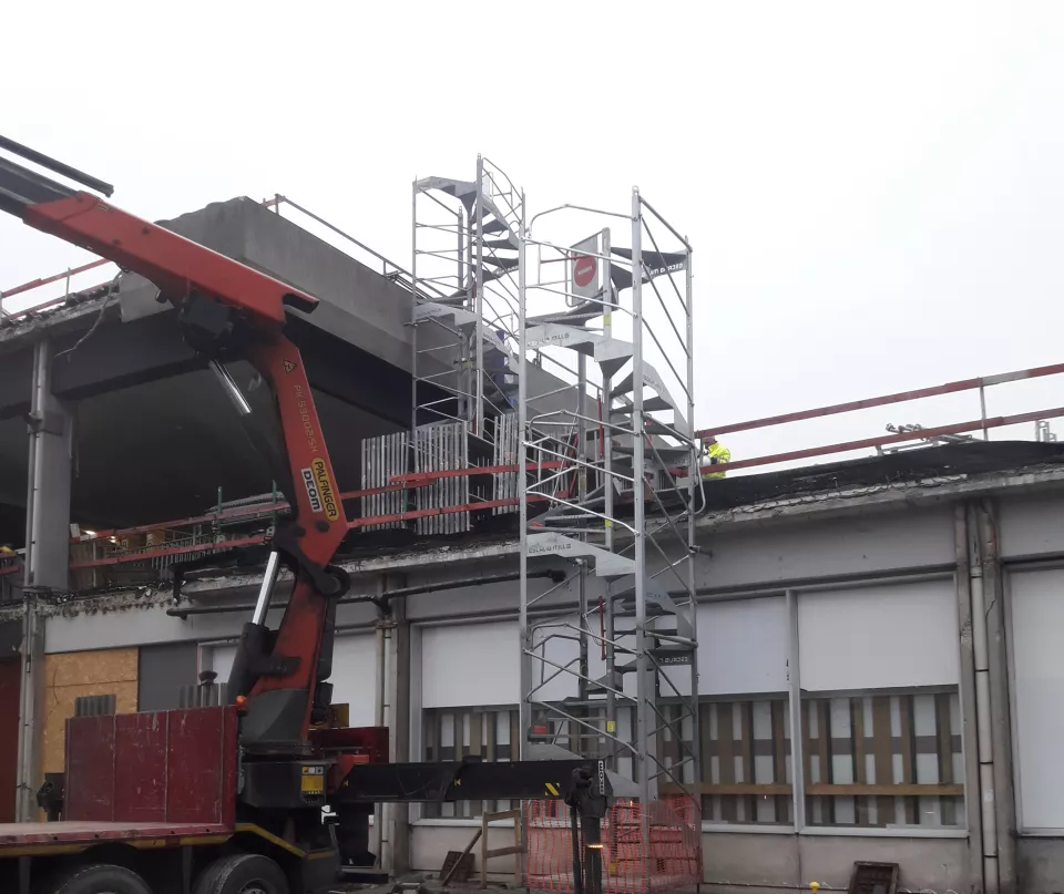 Verhuur trappentoren Mills 